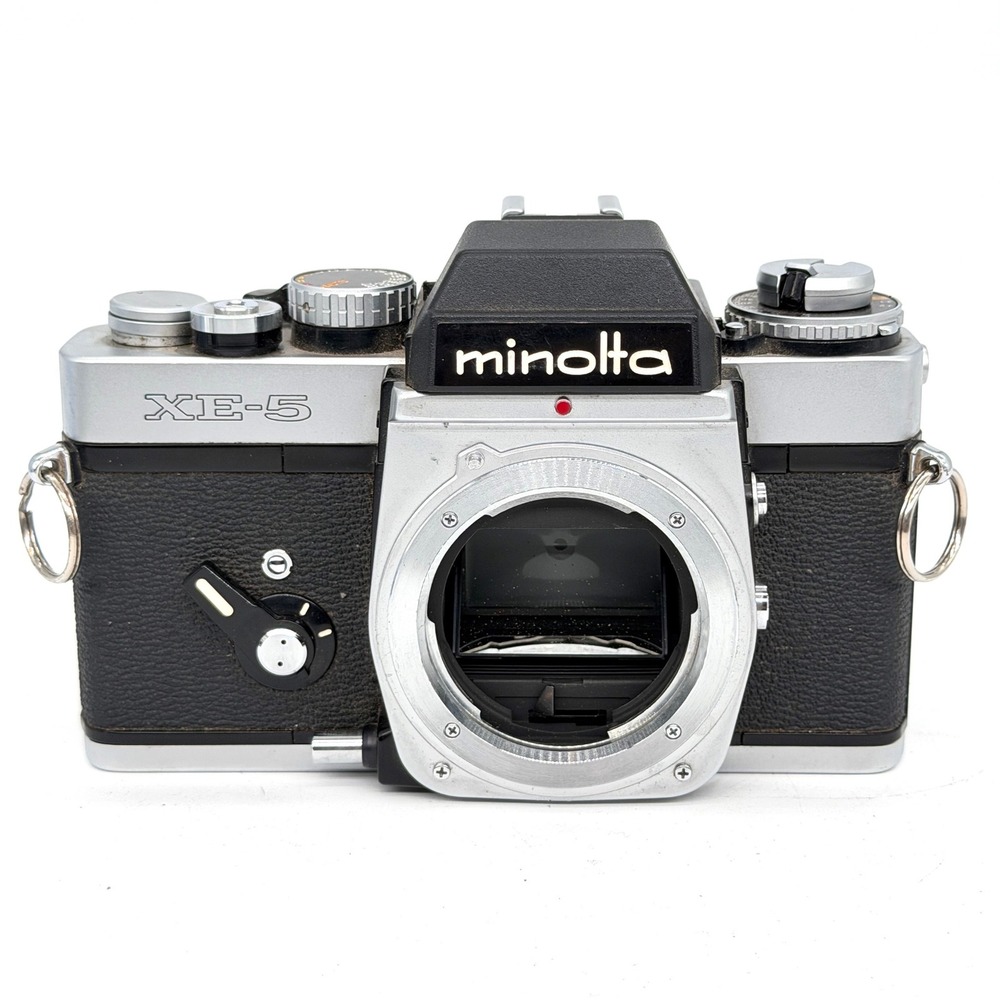 Minolta XE-5 35mm SLR Film Camera Body Silver Black As Is For Parts Repair